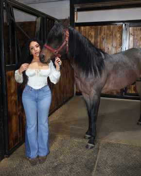 Shanna101, 29, United States