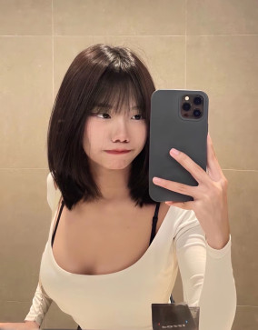 Yuen, 19, Philippines