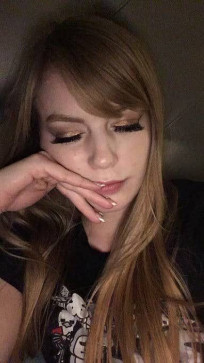 Evelyn Andrea, 34, United States