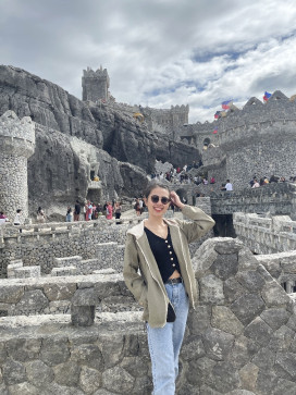 Leslie, 27, Philippines