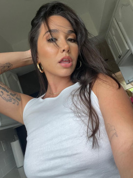 Karlee Grey, 40, United States
