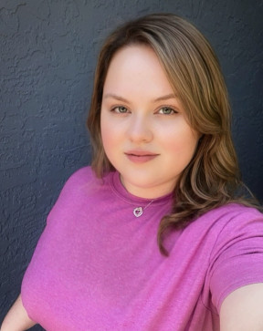 Juliamarra, 31, United States