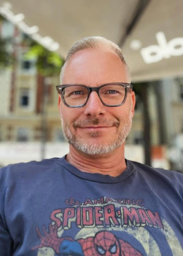 Oliver Gray, 57, United States