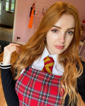 Kelly Clarkson, 37, United States