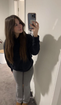 Sandra Gift, 30, United States