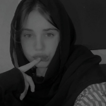 Aisha, 19, United Kingdom