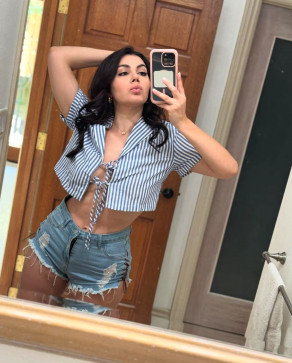 Kelly, 32, United States