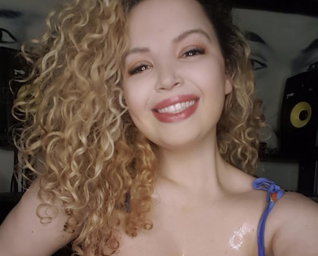 Sally, 28, United States