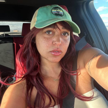 Genevieve, 32, United Kingdom