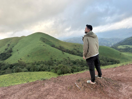 Raj, 37, Saudi Arabia