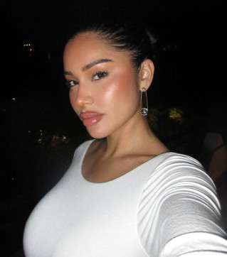 Sandra, 30, United States