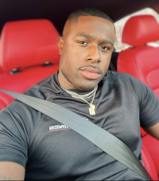 Cliton, 42, United States