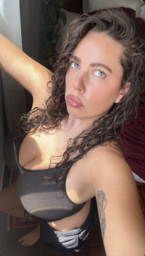 Amber, 26, United States