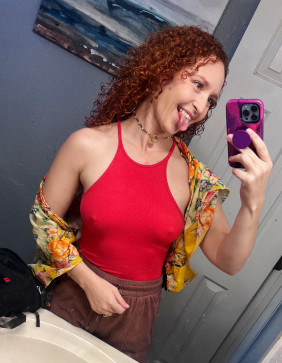 Olivia, 29, United States