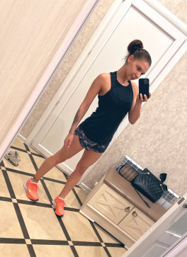 Holley Grace, 26, United States