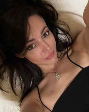 Laura, 24, United States