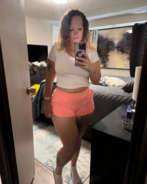 Lexi Wood, 34, United States