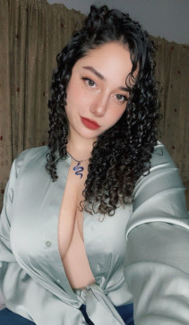 Amberly, 31, United States