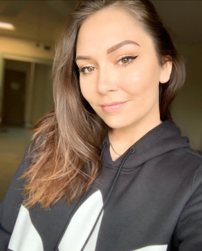 Amanda, 28, United States