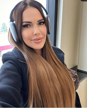 Mira, 35, United States