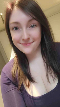 Elise, 30, United States