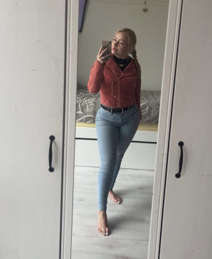 Queen Daisy, 26, United States