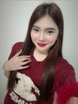 Maxie, 28, United Kingdom