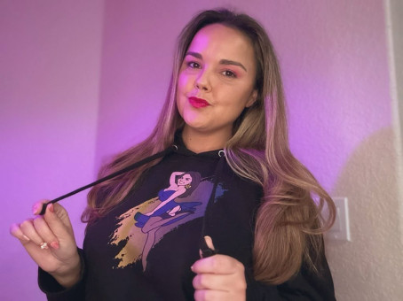 Aria Lily, 30, United States