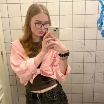 Emily Longoria, 30, United States