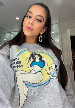 Evelyn, 34, United States