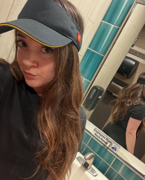 Winter Headhead, 25, United States