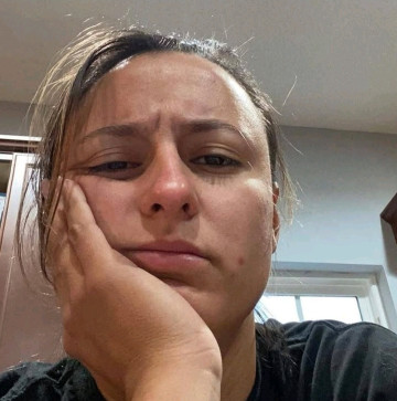 Annabella Gordon, 32, United States