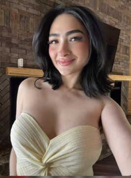 Hayley Morrisson, 32, United States