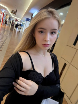 Hannah, 24, United States