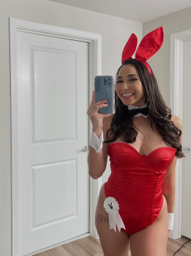 Nancy, 27, United States