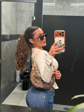 Nancy Oliver, 30, United States