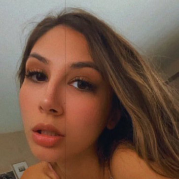 Amy Hart, 32, United States