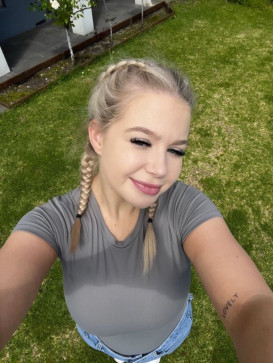 Ava, 18, United States