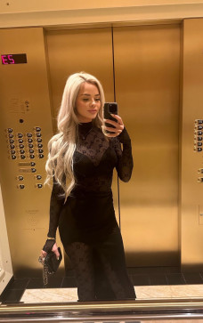 Grace, 25, United States