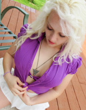 Grace, 20, United States