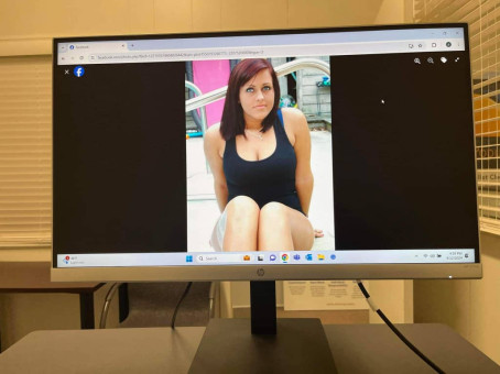 Rebecca Midkif, 34, United States