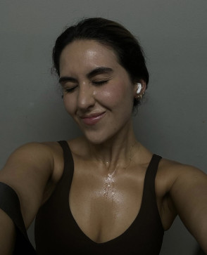 Francisca, 38, United States