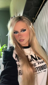 Alexis Xj, 25, United States