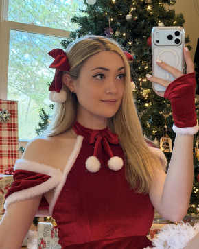 Anne Mikaylah, 23, United States