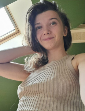 Aurora, 30, United States