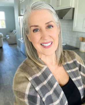 Nora  Tran, 45, United States