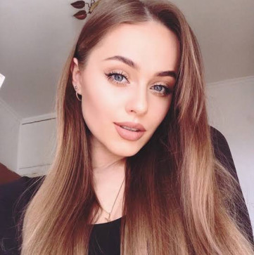 Emily, 21, United States