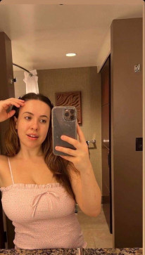 Nora, 37, United States