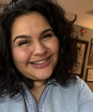 Akila Jones, 18, United States