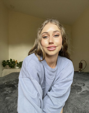 Victoria, 24, United States